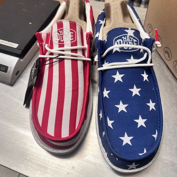 Men’s Hey Dude Red Striped and Blue Star Shoes size M12 USA - Picture 1 of 6